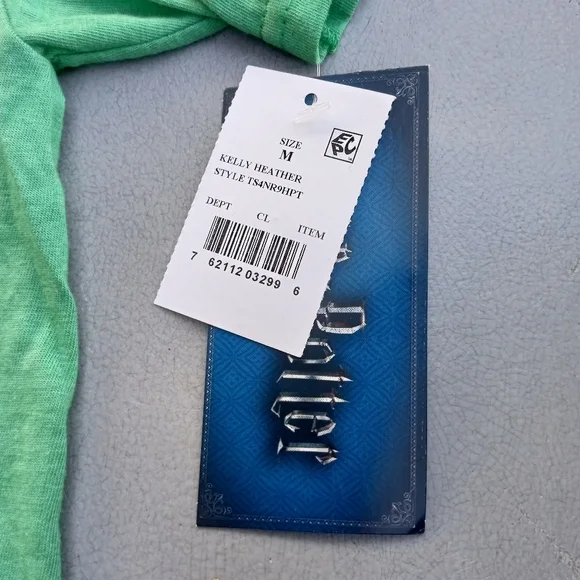 2/$10 Harry Potter Slytherin House Graphic Tee Unisex Sizing - Picture 4 of 5